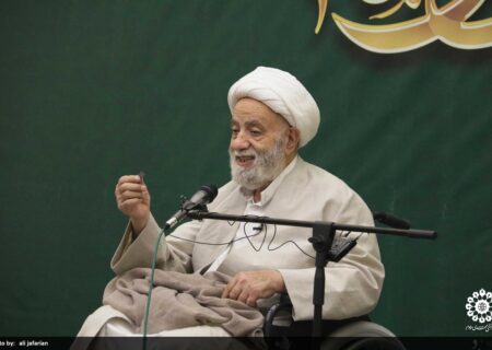 حجت الاسلام قرائتی: تربیت نسل اخلاقی در گرو کلاس درس معلم نمازگزار است