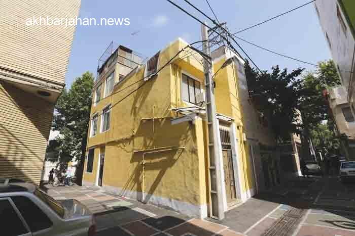 تغییر مکان تیرهای برق مزاحم در مرکز تهران