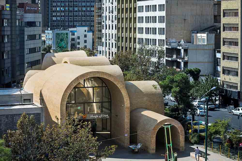 حضور مقتدرانه پلیس در میدان جهاد تهران