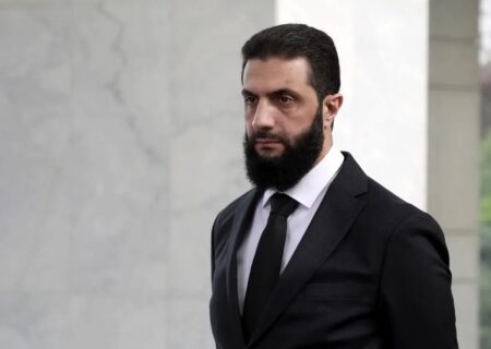 تمسخر جولانی توسط ترامپ با چاشنی بی‌اطلاعی! | واکنش جالب مجری زن به پاسخ جولانی