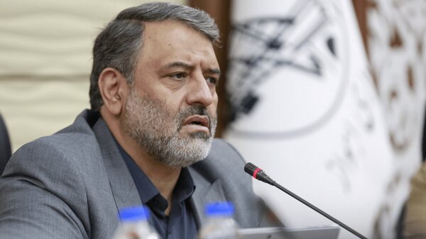 ابقای شهردار در پی انحلال شورای شهر!