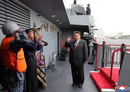 نمایش اقتدار کیم جونگ اون با انتشار تصاویر؛ پیامی آشکار به ایالات متحده