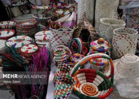 بازدید رئیس جمهور از نمایشگاه توانمندی‌های هرمزگان