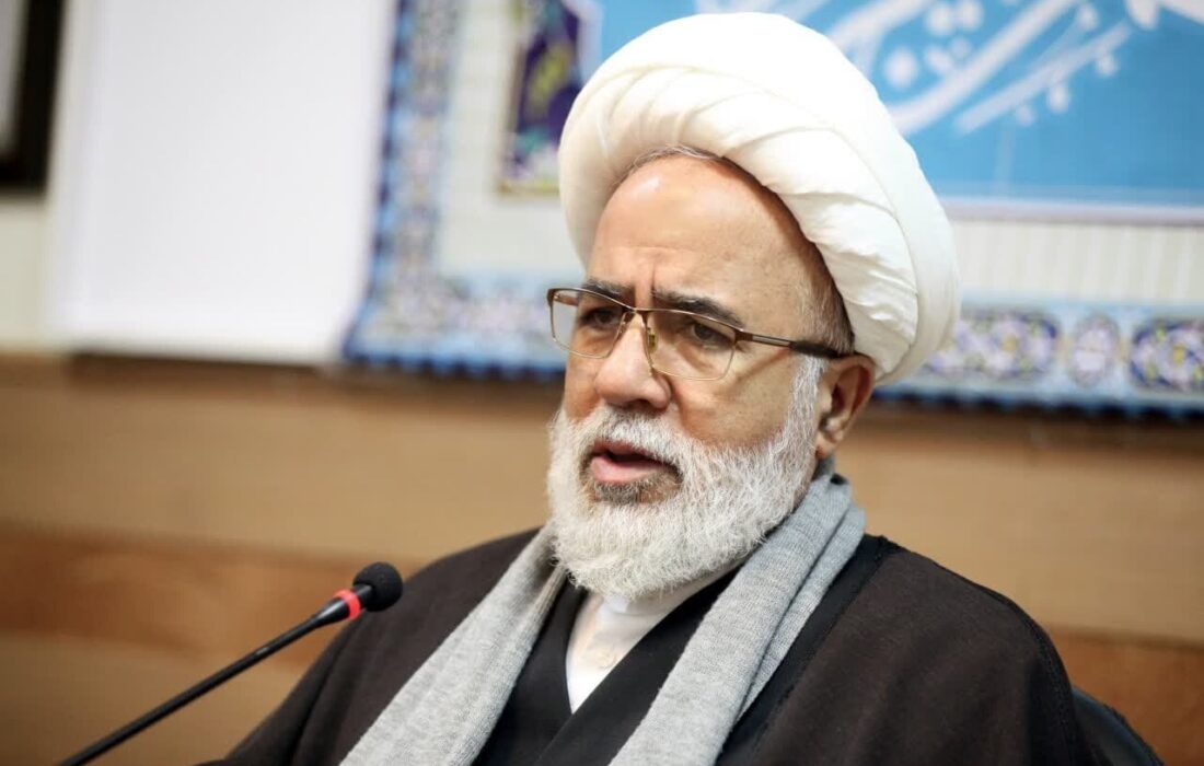 امام جمعه کرمانشاه: اندیشه مهدویت، ترسیمگر آیندهای درخشان برای جامعه