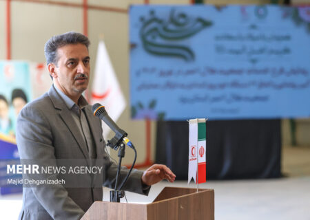 طلایی مقدم خواستار رفع موانع سرمایه‌گذاری شهری در یزد شد