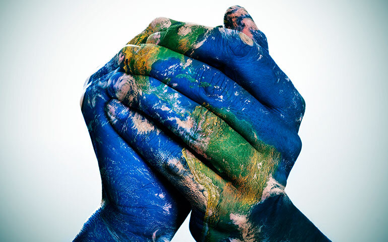 جهانی شدن: تیغ دولبه‌ای که سود بر وفاداری ملی ارجحیت می‌یابد