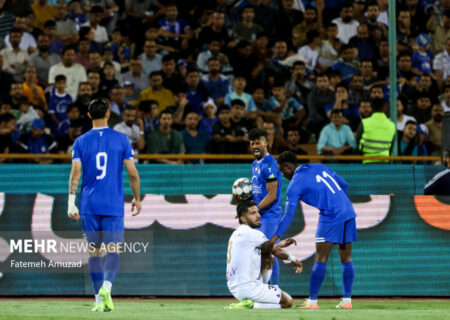 ترکیب کامل استقلال: بدون غایب مقابل چادرملو صف‌آرایی می‌کند