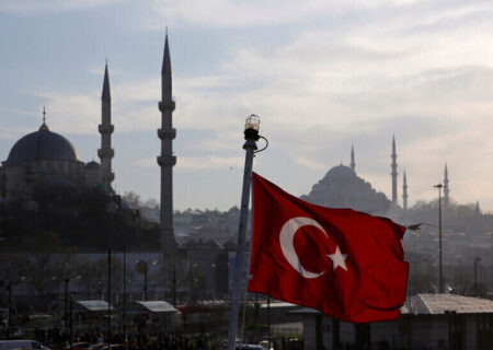 ترکیه: به رغم فشارهای آمریکا، واردات گاز از روسیه را متوقف نمی‌کنیم