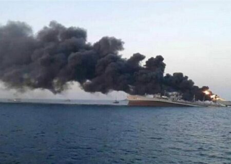 حمله نیروهای مسلح یمن به یک کشتی در خلیج عدن