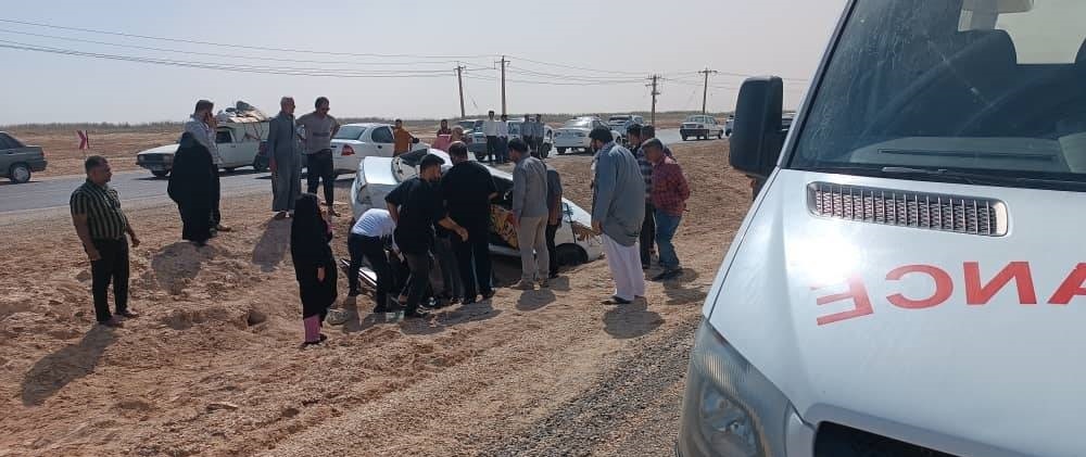یک کشته و ۳ زخمی در پی واژگونی خودرو در جاده آبادان – اروندکنار