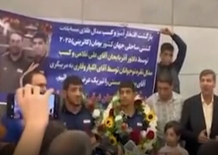 استقبال پرشور از قهرمانان کشتی آذربایجان شرقی