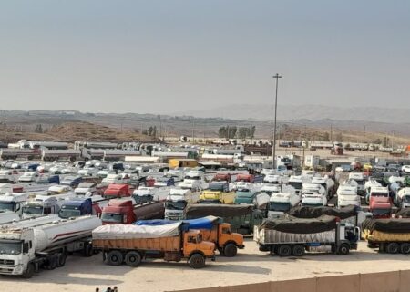 عبور کالاهای ایرانی از مرز؛ صادرات ۴۰۰ میلیون دلاری از گمرک پرویز خان