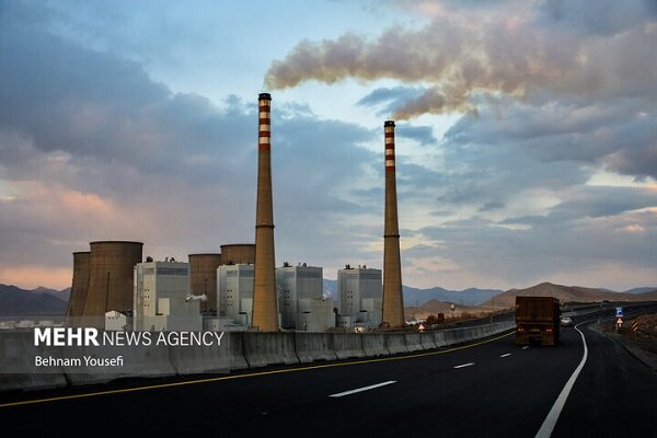 پلمب خطوط آلاینده یک واحد صنعتی در بناب به دستور دادستان