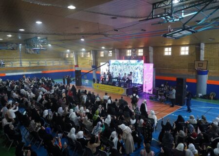 گردهمایی باشکوه سالمندان، مادران و کودکان منطقه ۱۴ تهران با حضور هزار نفر