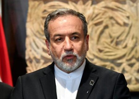 عراقچی از پیگیری صدور ویزای نمایندگان ایران برای مراسم قرعه‌کشی جام جهانی خبر داد