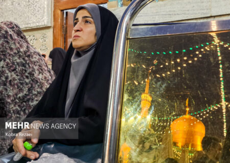 حرم امام رضا (ع) در غم شهادت خواهرشان غرق ماتم شد