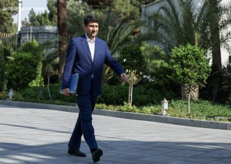 سفر وزیر ارتباطات به استان فارس؛ افتتاح پروژه‌های توسعه‌ای و نشست با نخبگان