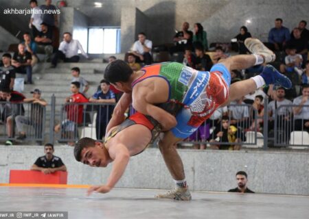 مازندران جام قهرمانی لیگ کشتی فرنگی نوجوانان ایران را بالای سر برد