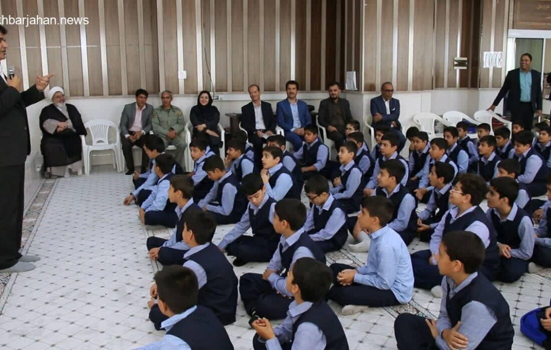 آغاز اجرای طرح «ارتقای فرهنگ زیستمحیطی» در مدارس ابتدایی شهرستان میبد