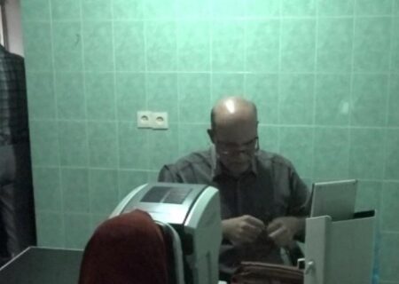 ارائه خدمات چشم پزشکی رایگان توسط گروه جهادی در قروه