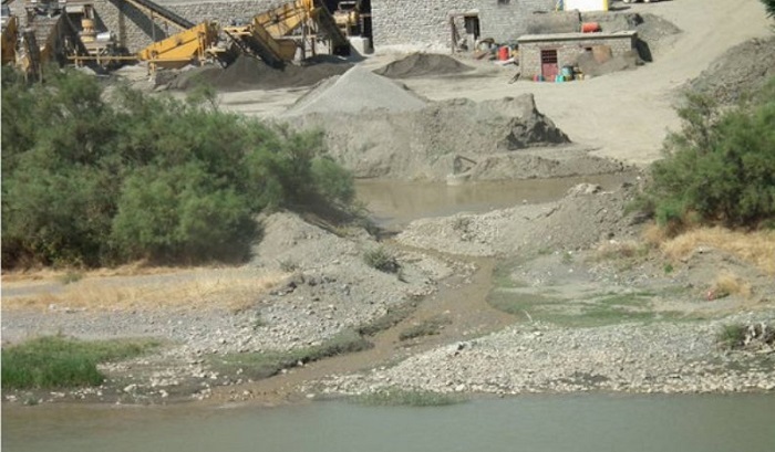 تعطیلی ۲ واحد سنگشکن در پی آلودگی رودخانه هراز