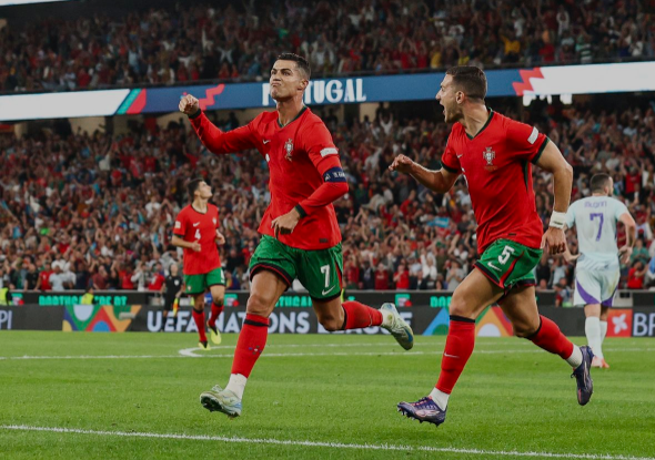رونالدو رکورد شکست، پرتغال متوقف شد؛ انگلیس به جام جهانی رسید