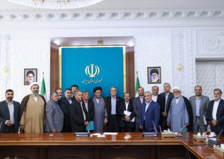 انتقاد رئیس جمهور از مخالفت با اصلاح نظام اداری