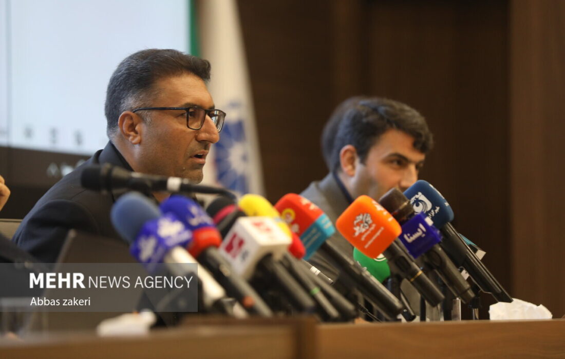 قهرمانی: با سودجویان داخلی که فشار اقتصادی را افزایش دهند برخورد میکنیم