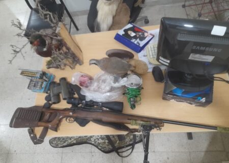 دستگیری شکارچیان متخلف پرندگان در منطقه سبزکوه