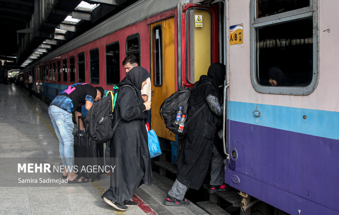 صفری خبر داد: رشد چشمگیر جابجایی مسافر در راه آهن شمالغرب در سال جاری