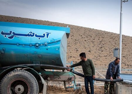 اهدای 2 تانکر آبرسانی به لنگه با هدف تقویت شبکه سیار