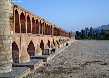 برپایی نمایشگاه کاریکاتور با موضوع زاینده‌رود