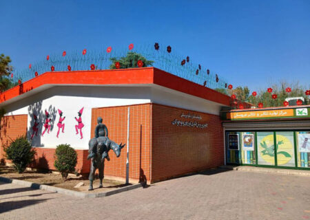 تئاتر کانون، آموزش دروس و مهارت‌های زندگی را به مدارس می‌برد