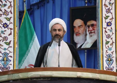 امام جمعه ایلام: رژیم صهیونیستی در گرداب جنایات خود دست و پا می‌زند