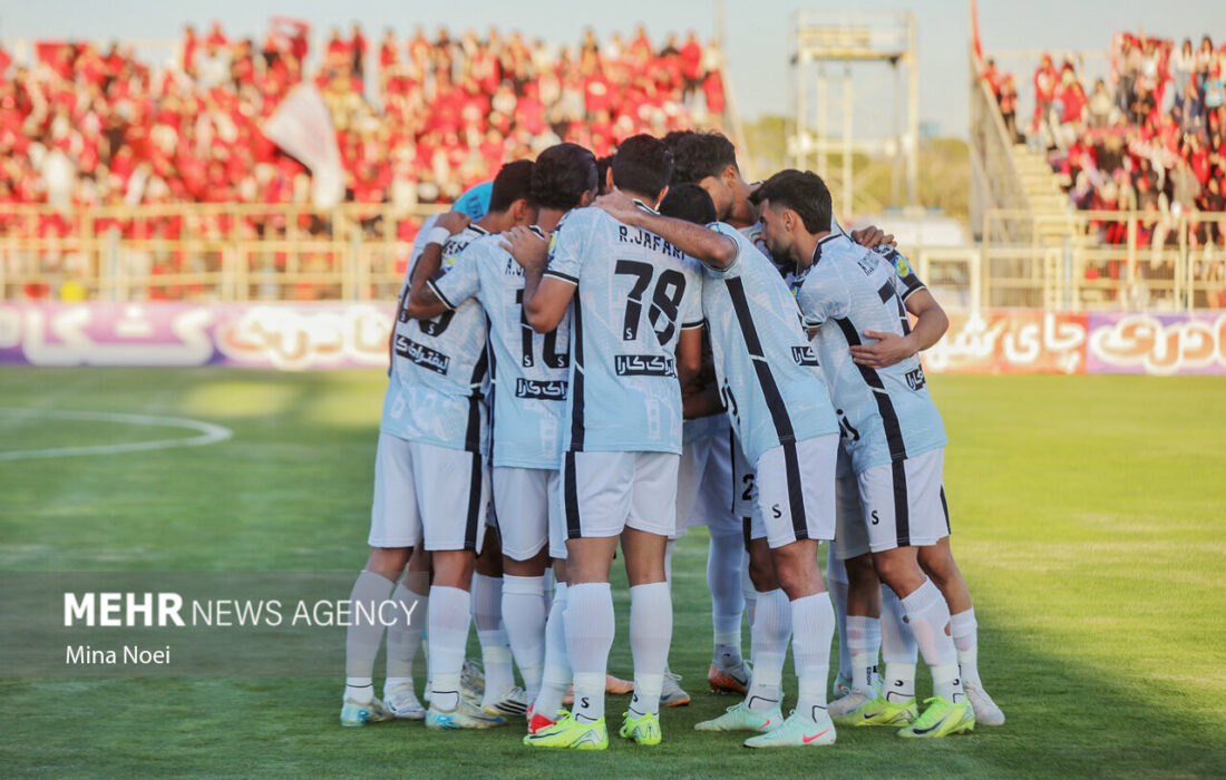 توقف آلومینیوم و شمس آذر در پایان نیمه نخست