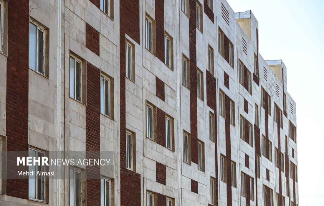 ساخت ۴۰۵۲ واحد مسکونی جدید در شهر مشهد کلید خورد