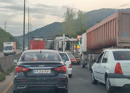 ترافیک پرحجم در جاده‌های منتهی به شمال کشور