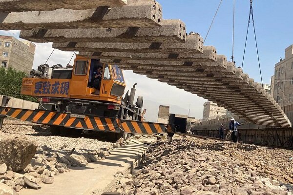 بازدید اعضای شوراهای شهر استان‌ها از خط ۱۰ متروی تهران