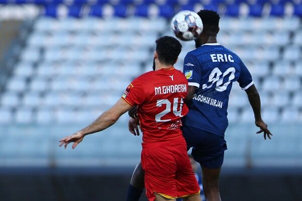 اعتراض سرمربی گل‌گهر به داوری: یک پنالتی طلبکار بودیم