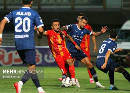 درخواست مهاجم گل‌گهر از هواداران پرسپولیس: به مادرم بی‌احترامی نکنید