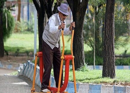 برگزاری باشکوه آیین تجلیل از سالمندان در استان چهارمحال و بختیاری