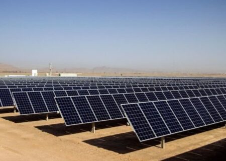 بهره‌برداری از 2 واحد نیروگاه خورشیدی در بنیاد مسکن آذربایجان‌شرقی