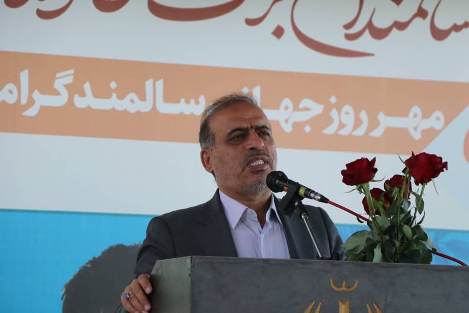 سالمندان، چراغ راهنما: ضرورت استفاده از تجارب ارزشمند در عرصه مدیریت