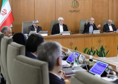 پزشکیان خواستار تسریع در نهایی‌سازی و اجرای نظام پرداخت مبتنی بر عملکرد شد