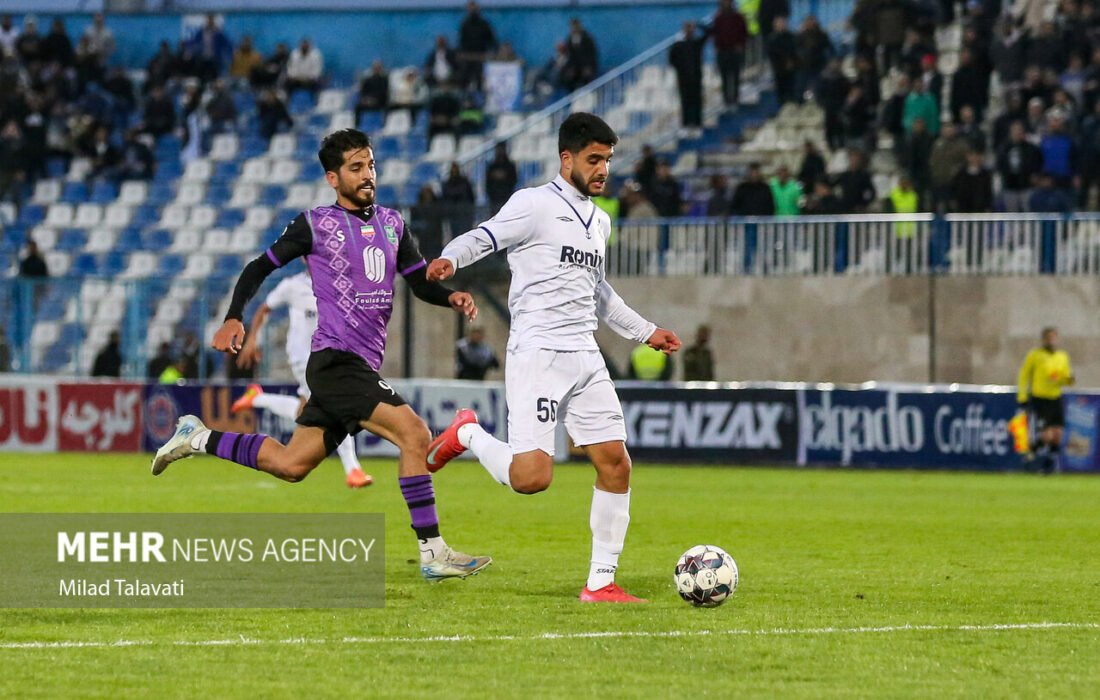 توقف بازی ملوان و خیبر در نیمه اول با نتیجه مساوی صفر بر صفر
