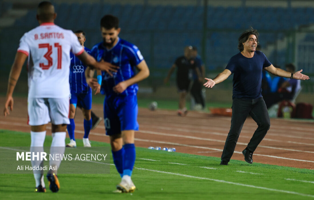 سقوط تدریجی: سرمربی پرحاشیه استقلال در آستانه برکناری!