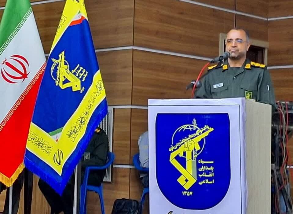 تاکید فرمانده سپاه گناوه بر لزوم تحقق اهداف بیانیه گام دوم انقلاب