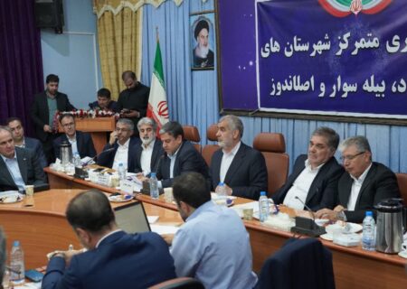 بدری خبر داد: پیگیری روند پیشرفت پروژه‌های راه و زیرساختی استان اردبیل