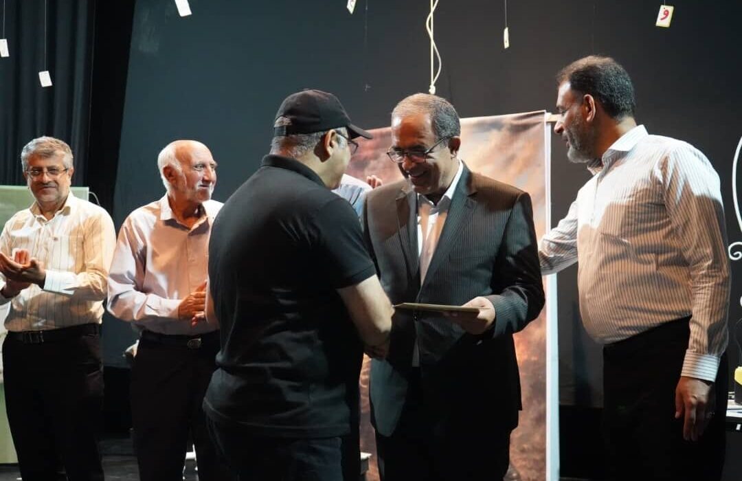 پایان باشکوه جشنواره عکاسی بسیج در بوشهر رقم خورد