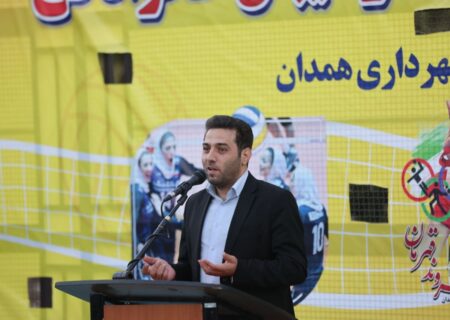 همدان، استان پیشرو در اجرای طرح سراسری والیبال خانوادگی